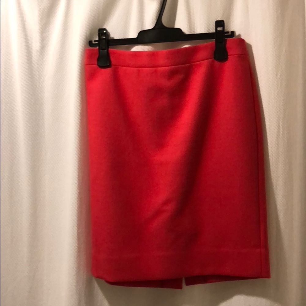 Pink wool skirt
